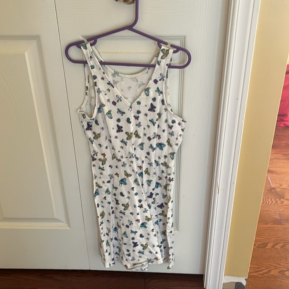 White butterfly-patterned dress for children - Picture 2 of 2